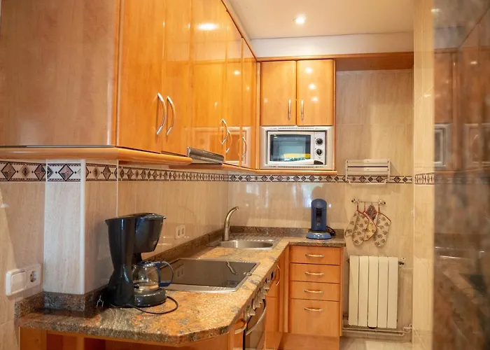 Embajador 1 Per 4 Persones A Primera Linia De Mar بلاتجا ذارو