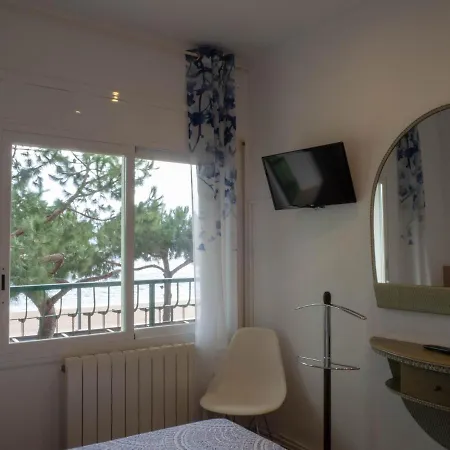 Apartmán Embajador 1 Per 4 Persones A Primera Linia De Mar *