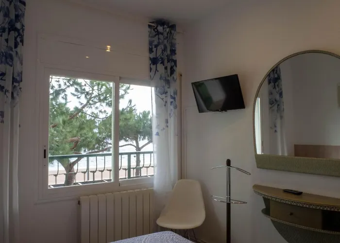 Apartmán Embajador 1 Per 4 Persones A Primera Linia De Mar *